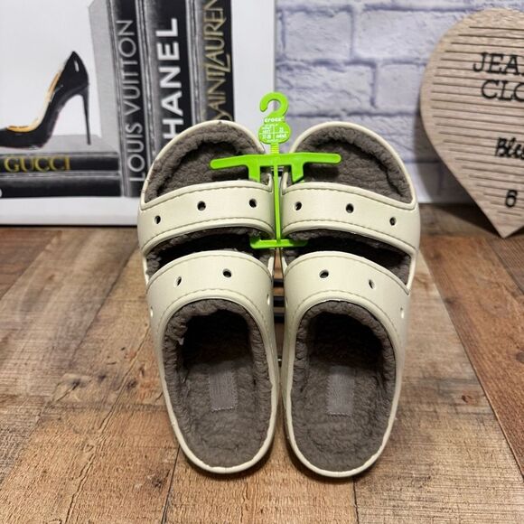 Crocs Unisex Classic Cozzzy Sandal nwt size M 5 W 7 - Picture 1 of 5